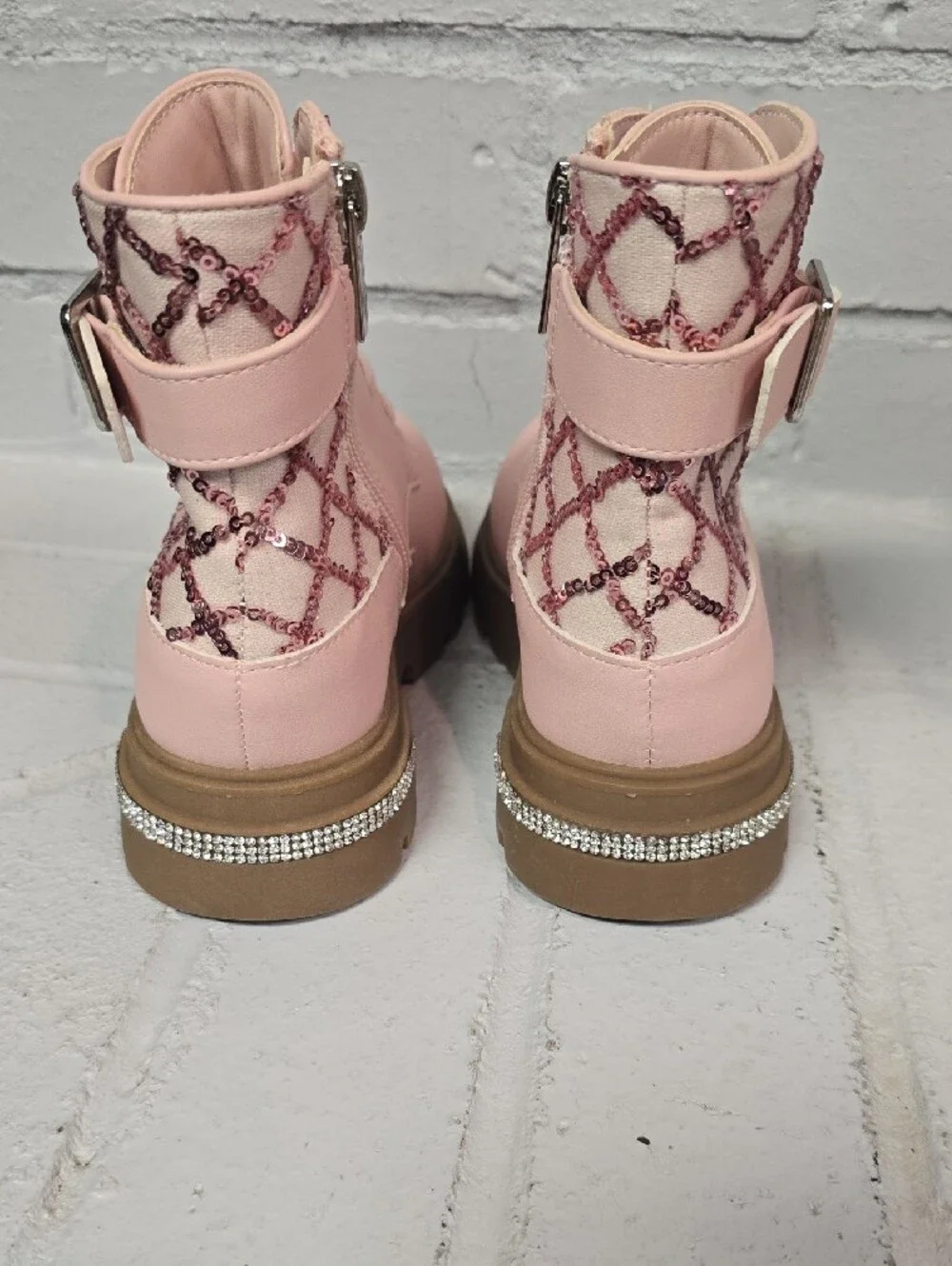 Jessica Simpson girl pink